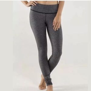 Lululemon size 4 Wonder Under Herringbone
